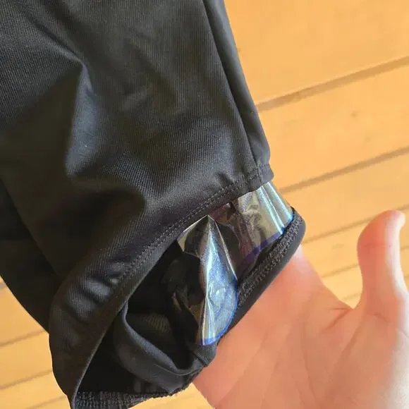 Miraclesuit Avra Swimsuit NWOT One Piece Black US 8 Swim Bathing Suit Slimming - Picture 4 of 5